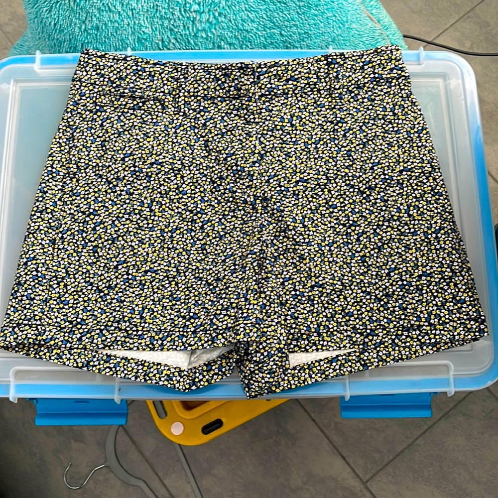Loft flower shorts
